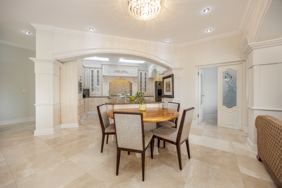 5 Bedroom Property for Sale in Val De Vie Estate Western Cape